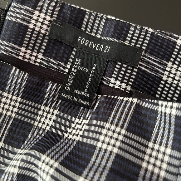 Navy Plaid Skirt - Picture 3 of 3